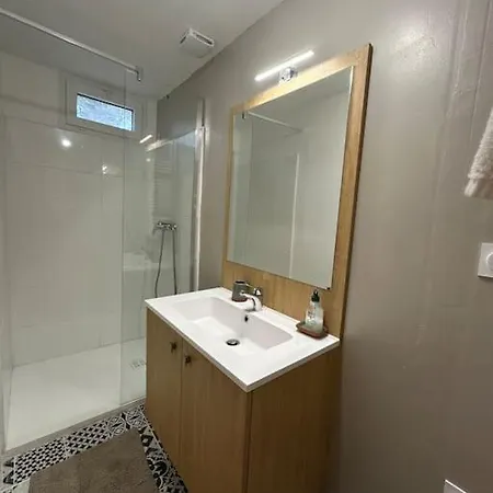 بيت للعطل Maison Au Bord De La Riviere *